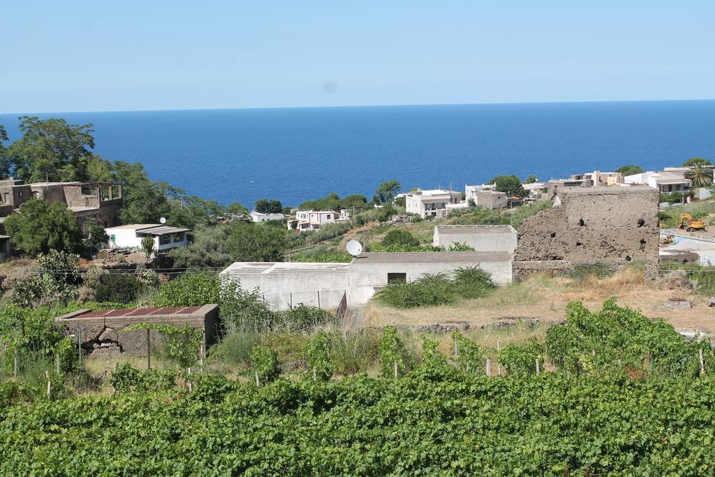 Casa Vacanze Dell'Avvocato Hotel Malfa  Eksteriør billede